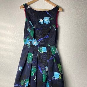 Eliza J Fit & Flare Navy Floral Sleeveless Party dress Sz 8 Wedding Guest